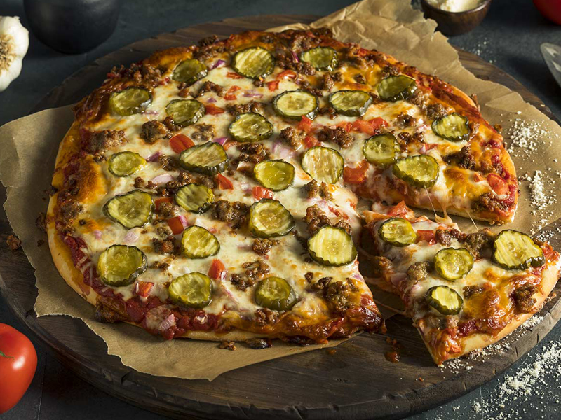 Grilled Cheeseburger Pizza