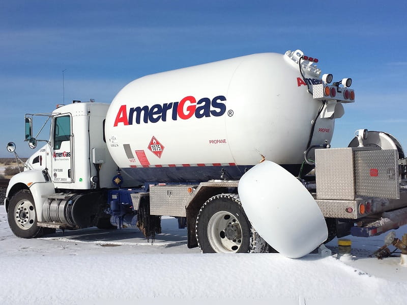 AmeriGas Bobtail in snow preparing to deliver